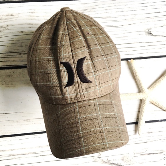 Hurley Other - Hurley • Logo Flex Fit Cap Plaid Print Hurley Other - Hurley • Logo Flex Fit Cap Plaid Print